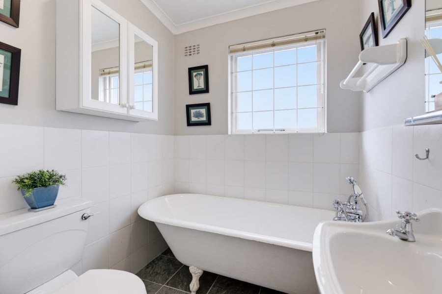 2 Bedroom Property for Sale in Bokkemanskloof Western Cape